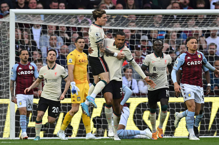 Namun keunggulan tuan rumah tidak berlangsung lama. Dua menit kemudian The Reds berhasil menyamakan kedudukan lewat gol Joel Matip menyelesaikan umpan tarik Virgil van Dijk di kotak penalti.