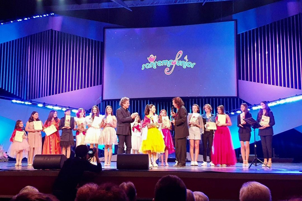 Jane berhasil menjadi jawara dengan menyabet dua gelar sekaligus yakni untuk kategori World Grand Prix Winner 2022 (gelar tertinggi, juara dunia) dan 1st winner Alice Artemis Vigano Award 2022.