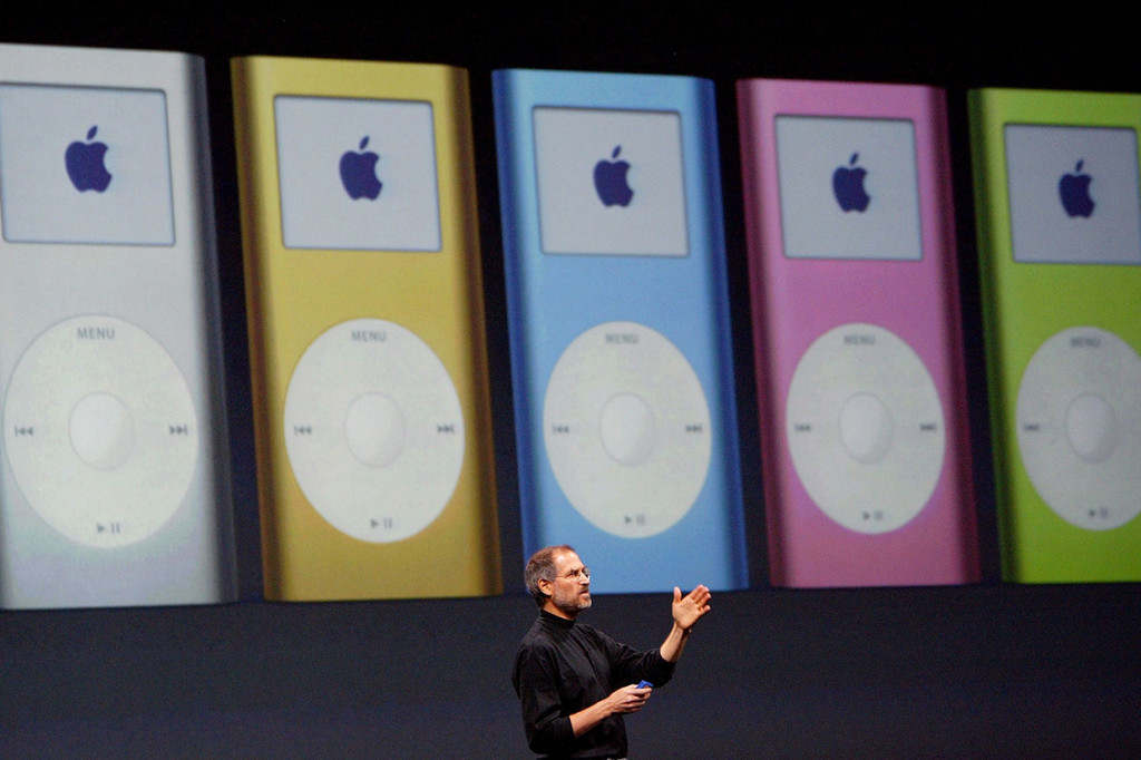 Apple resmi mengumumkan bahwa perangkat pemutar musik ikonik buatannya, yaitu iPod series, pensiun.