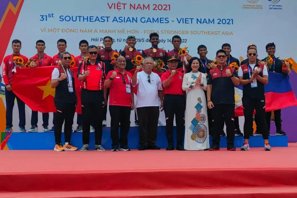 Tim Dayung Indonesia menambah dua medali emas pada SEA Games 2021 Vietnam yang berlangsung di Hai Phong Canoeing and Rowing Training Center, Vietnam, Jumat, 13 Mei 2022.