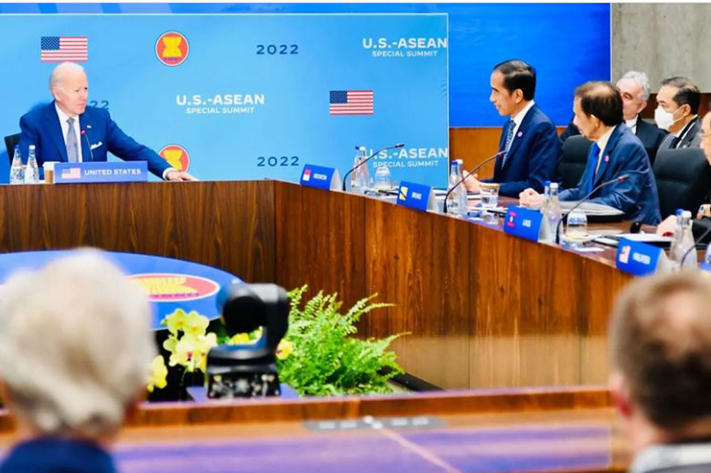 “Perang tidak akan menguntungkan siapa pun. Dunia tidak memiliki pilihan lain kecuali menghentikan perang sekarang juga. Setiap negara, setiap pemimpin memiliki tanggung jawab untuk menciptakan enabling environment agar perang dapat dihentikan, perdamaian dapat terwujud,” tegas Presiden.