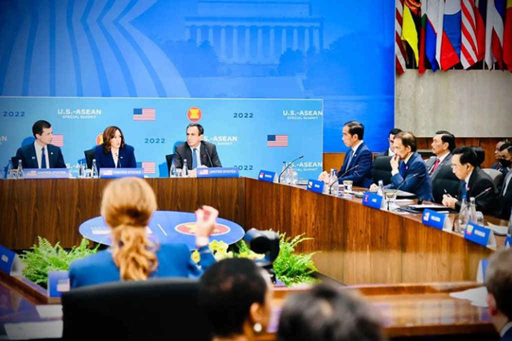 Terkait pembiayaan iklim, Presiden mendorong komitmen negara maju lainnya untuk memenuhi semua komitmennya dalam pencapaian NDC (Nationally Determined Contributions) secara global. Menurut Presiden Jokowi, pada periode 2000-2019, ASEAN hanya memperoleh 56 miliar dolar atau sekitar 10 persen dari total dukungan pembiayaan iklim negara maju.