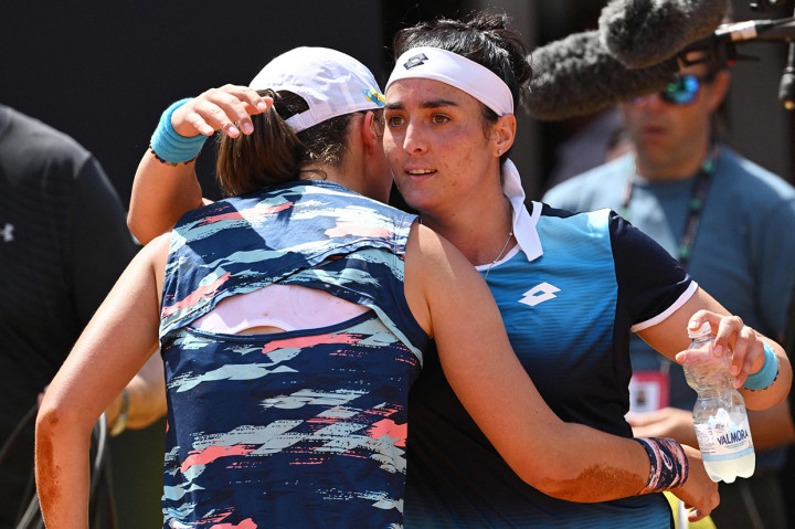 Swiatek menaklukkan Ons Jabeurs dua set langsung dengan skor telak 6-2, 6-2 dan menjadi juara tanpa kehilangan satu set pun pada 5 laga yg dijalaninya.