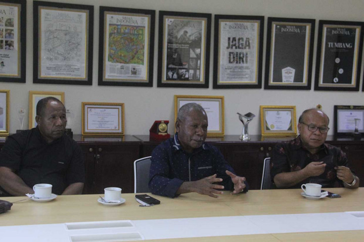 Kunjungan Bupati Jayapura yang juga Ketua Forum Kepala Daerah Wilayah Adat Tabi Prov.