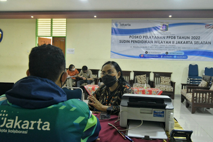 Pemprov DKI Jakarta pada tahun 2022 ini membuka empat jalur PPDB daring yakni jalur prestasi, jalur afirmasi, jalur zonasi, dan jalur pindah tugas orang tua dengan penyempurnaan.