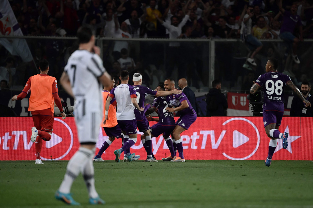 Laga Fiorentina vs Juventus di Stadion Artemio Franchi, Italia, pada Minggu, 22 Mei 2022, dini hari WIB itu berakhir dengan skor 2-0 untuk kemenangan tim tuan rumah.