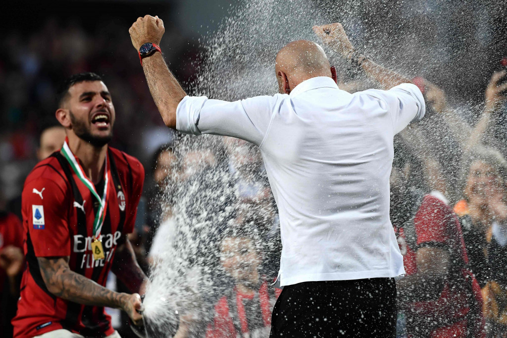 Ini merupakan Scudetto ke-19 bagi Milan dan sekaligus merebutnya dari rival satu kota.