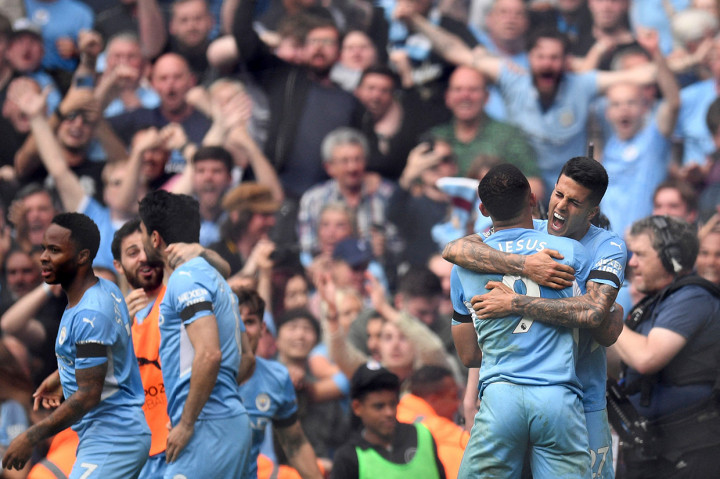 Momen penting hadir di menit ke-81. Gundogan melesakkan gol penentu kemenangan dan gelar juara, yang membuat Man City menuntaskan laga dengan kemenangan 3-2.