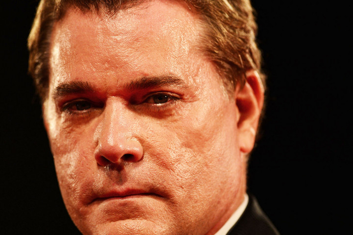 Aktor Amerika Ray Liotta yang membintangi film kriminal blockbuster Goodfellas (1990) meninggal dalam tidurnya di usia 67 tahun, Kamis, 26 Mei 2022 waktu setempat di Republik Dominika.