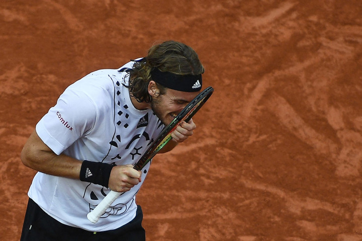 Kolar yang berusia 25 tahun menunjukkan semangat yang besar dan dengan suara dari penonton yang mendukung lawannya, dia tetap berhasil unggul dari Tsitsipas di set ketiga dan mendominasi tiebreak untuk memaksa set keempat. Setelah servis break melalui set tersebut, Kolar hanya berjarak satu poin untuk memaksa set kelima tetapi tidak dapat mengubah peluangnya di tiebreak. 