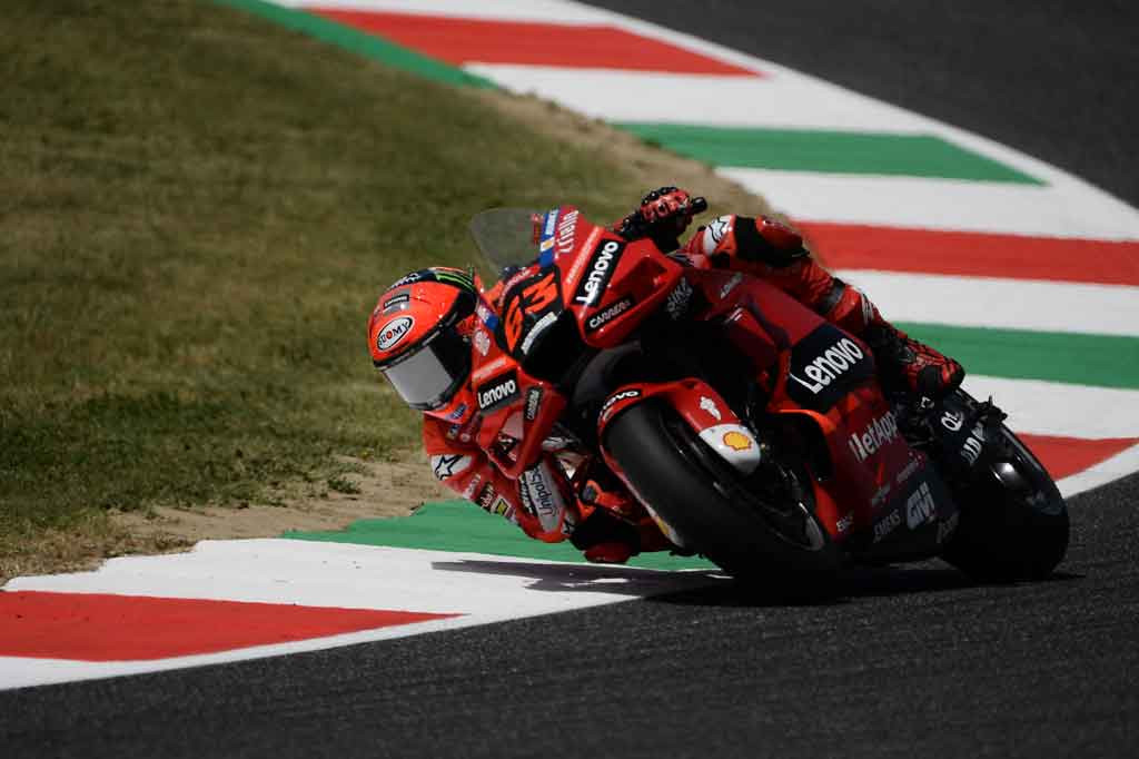 Bagnaia menjadi pembalap Ducati tercepat di peringkat dua di saat rekan satu timnya, Jack Miller, Johann Zarco (Pramac), Luca Marini (VR46) dan Enea Bastianini (Gresini) melengkapi peringkat enam besar.