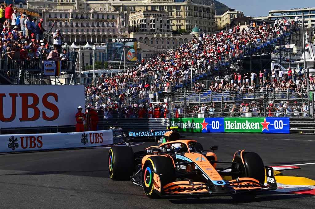 Lando Norris finis P5 di kedua sesi latihan untuk McLaren, setelah memulihkan diri pekan ini dari radang amandel.