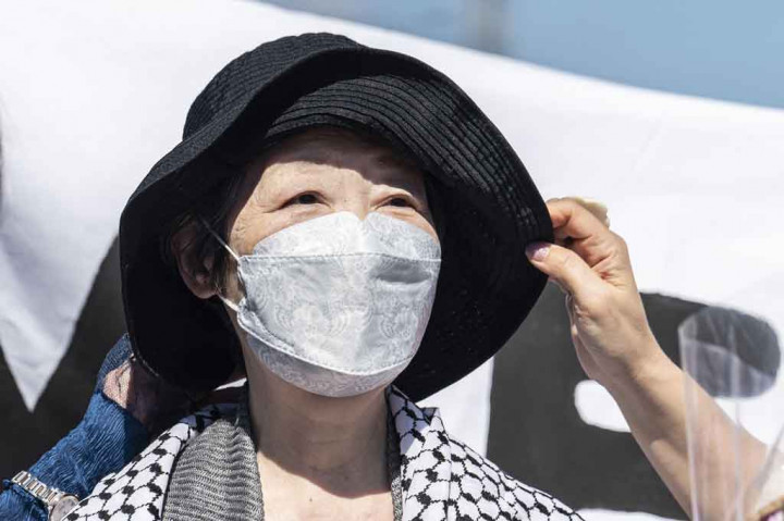Mantan pekerja perusahaan kecap yang berubah menjadi militan tersebut ditangkap di Jepang pada tahun 2000 dan dijatuhi hukuman dua dekade di balik jeruji besi enam tahun kemudian, karena perannya dalam pengepungan Kedutaan Prancis di Belanda.