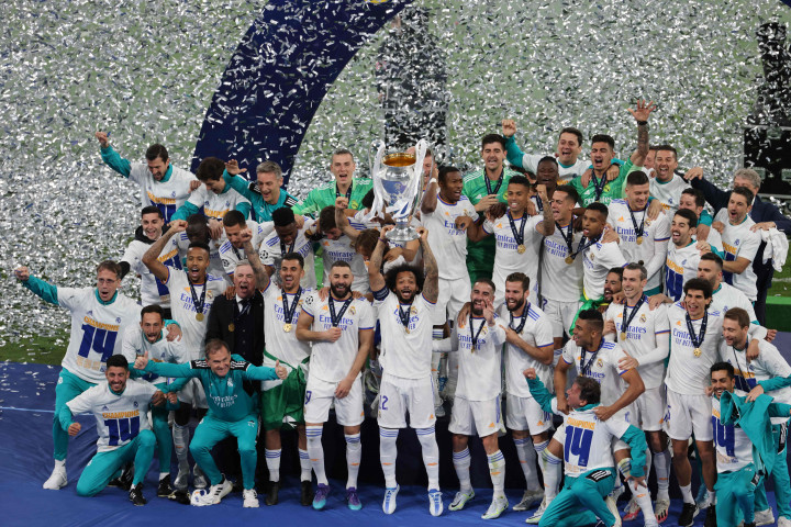 Real Madrid memenangkan trofi Liga Champions 2021-2022. Los Blancos mengalahkan Liverpool 1-0 dalam laga final di Stadion Stade de France, Prancis, Minggu, 29 Mei 2022, dinihari WIB. 