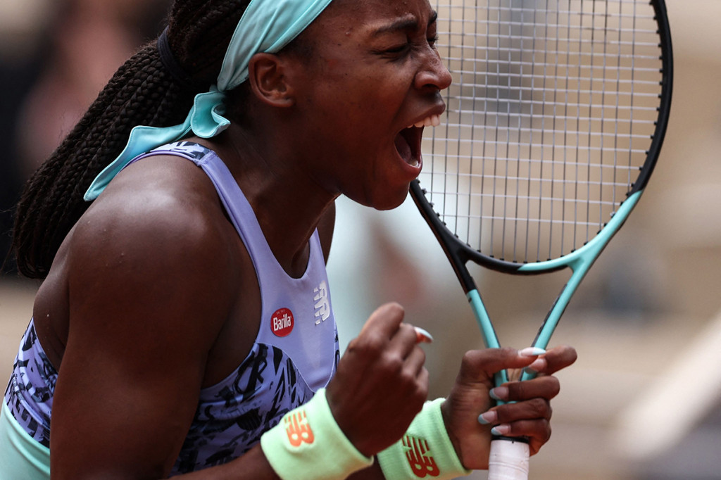 Petenis remaja Coco Gauff (18) menang mudah atas petenis Belgia Elise Mertens(31) dg skor 6-4, 6-0.