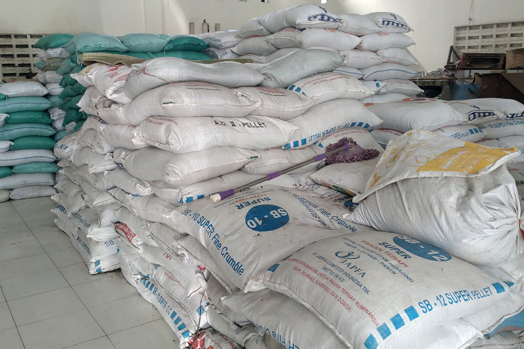 Tumpukan produk hasil olahan sampah organik di TPST Nitikan Kota Yogyakarta