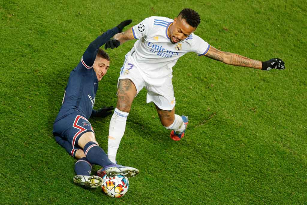 Pada musim ini, Eder Militao telah bermain sebanyak 50 pertandingan bersama Real Madrid di berbagai ajang dan menyumbangkan dua gol serta tiga assist dari 4.496 menit bermain. Bersama Los Blancos, pemain asal Brasil itu telah mencatatkan 91 penampilan dan menorehkan empat gol serta empat assist dari 14.915 menit bermain pada berbagai ajang.