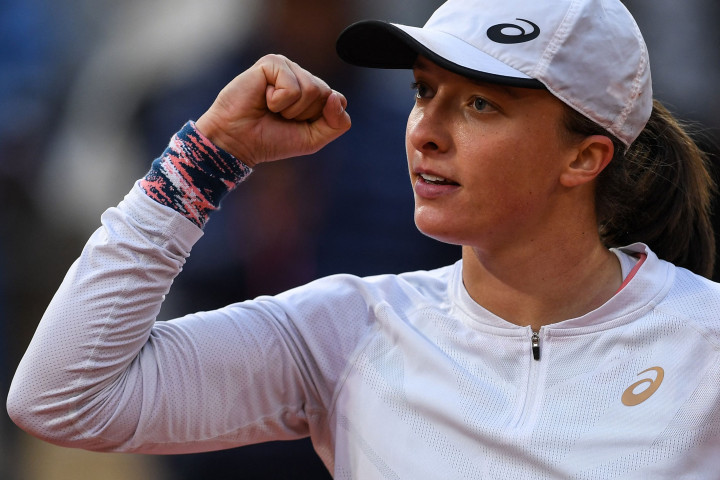 Swiatek, yang memenangi French Open pada 2020, menjadi satu-satunya pemain dalam 10 besar unggulan yang kini masih tersisa. 