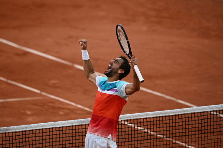 Marin Cilic akan bertemu dengan unggulan delapan Casper Ruud di semifinal French Open, berkat dua penampilan hebat yang membuat lawan mereka kewalahan.