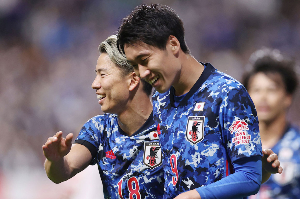Sembilan menit sebelum interval Genki Haraguchi mengumpan ke Takumo Asano untuk diselesaikan striker Bochum itu dengan tenang di atas kiper tim tamu Santiago Rojas yang sudah kelewat maju. Skor 2-0 bertahan hingga jeda.  