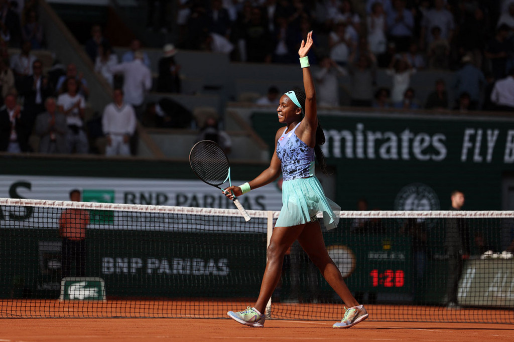 Dia menjadi finalis termuda turnamen tersebut dalam 21 tahun terakhir, sekaligus merancang pertemuan dengan petenis nomor satu dunia Iga Swiatek.