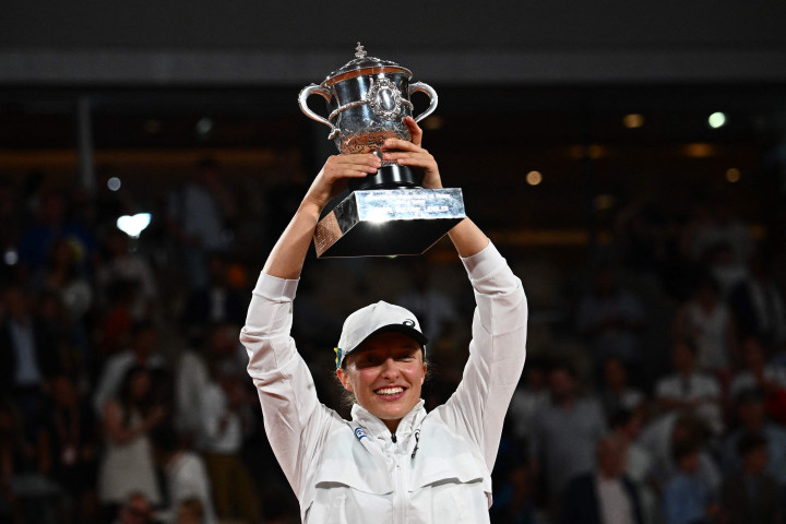 Swiatek juga turut memperpanjang rekor kemenangannya menjadi 35, menyamai rekor kemenangan terpanjang dalam sejarah tenis putri yang dipegang Venus Williams.