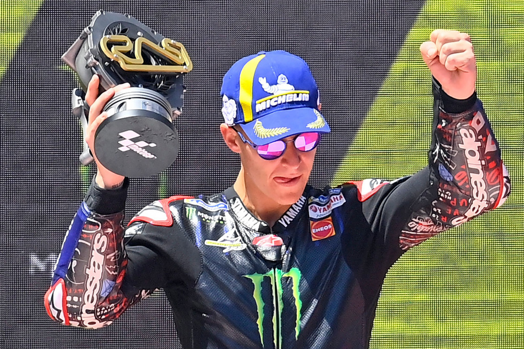 Berkat kemenangan di MotoGP Catalunya, Quartararo berhasil mempertahankan posisinya di puncak klasemen MotoGP 2022.