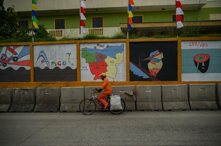 Wakil Camat Tanjung Priok Ma'mun mengatakan, pihaknya menggambar mural mulai dari lokasi Pos Hidrosal (Ancol) sampai dengan tembok di sekitar Polres Pelabuhan.