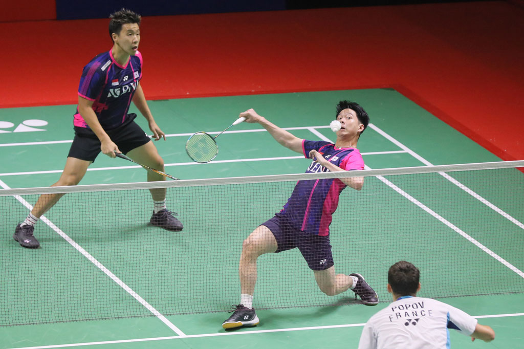 Meski belum bisa bermain secara maksimal pascaoperasi kaki, Marcus Fernaldi Gideon memberikan permainan terbaiknya bersama Kevin Sanjaya Sukamuljo untuk menghentikan perlawanan Christo Popov/Toma Junior Popov.