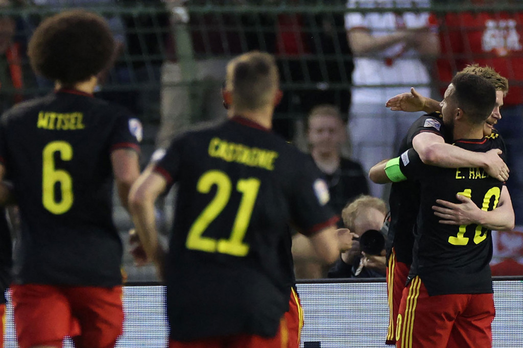 Pada menit ke-59 gelandang Manchester City Kevin De Bruyne berhasil membalikkan kedudukan setelah menerima umpan dari Eden Hazard.