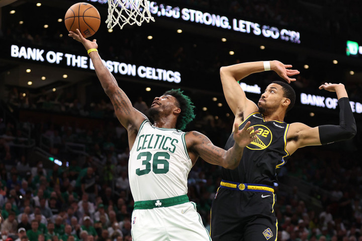 Sementara Marcus Smart mengemas 24 poin bagi Celtics.

