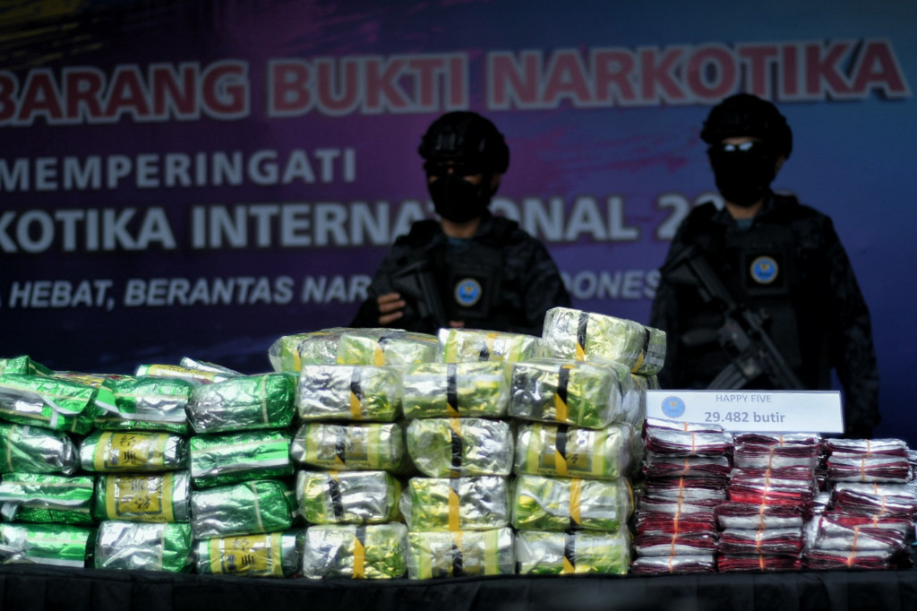 Badan Narkotika Nasional (BNN) memusnahkan 308,4 kilogram narkotika jenis sabu. Selain itu, BNN juga memusnahkan 29.482 butir Nimetazepam atau dikenal sebagai pil Happy Five.