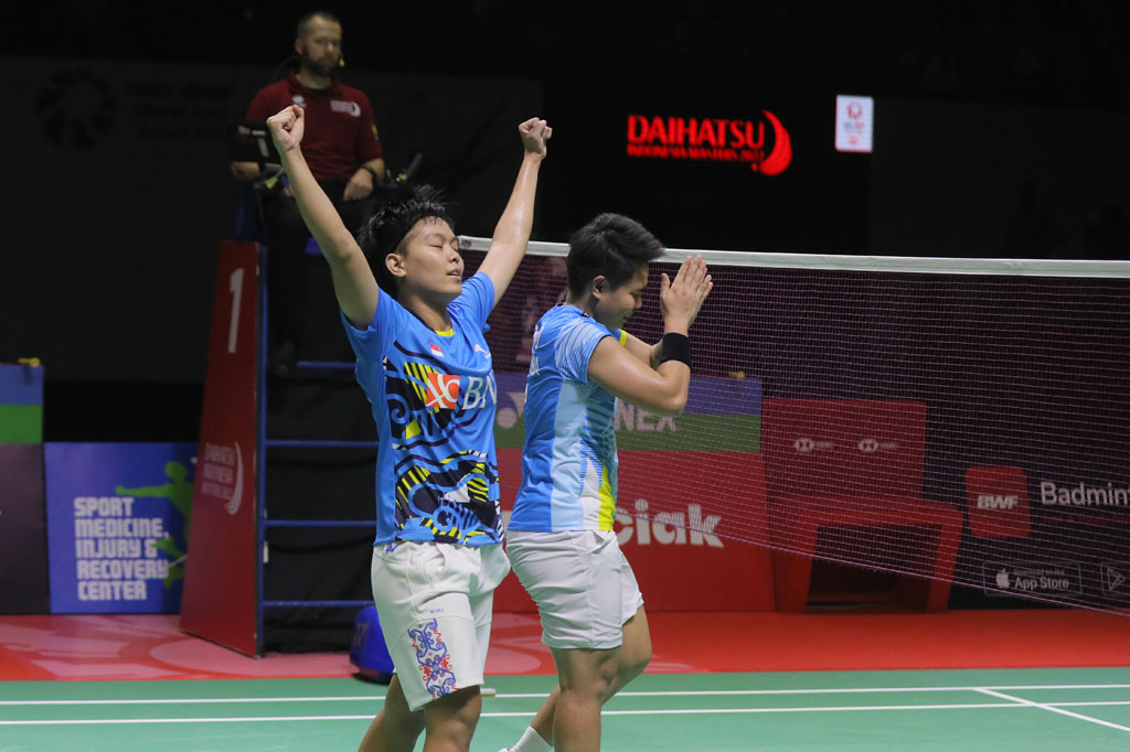 Apriyani/Siti Fadia memastian tiket final setelah menang dengan skor 21-23, 21-14,21-14, setelah melewati pertandingan berdurasi satu jam 14 menit.