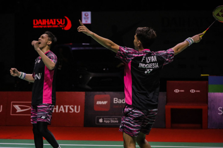 Pada final besok, Fajar/Rian akan menantang wakil Tiongkok peringkat ke-424 dunia Liang Wei Keng/Wang Chang, yang sebelumnya mengalahkan pasangan nomor satu dunia Marcus/Kevin.