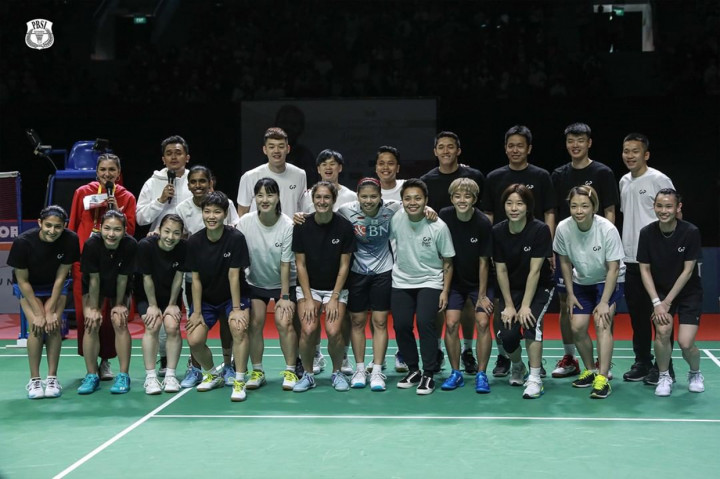 Untuk memberi penghormatan ke Greysia, diadakan laga amal yang dihadiri oleh pebulu tangkis papan atas dunia.