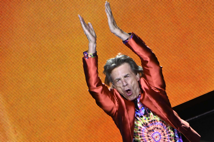 Perform Mick Jagger saat konser tur Eropa di Madrid, 1 Juni 2022. Vokalis band Rolling Stones, Mick Jagger, Senin, 13 Juni 2022 waktu setempat, mengumumkan ia terinfeksi covid-19, sehingga memaksa band untuk membatalkan konser terbaru mereka di Amsterdam.