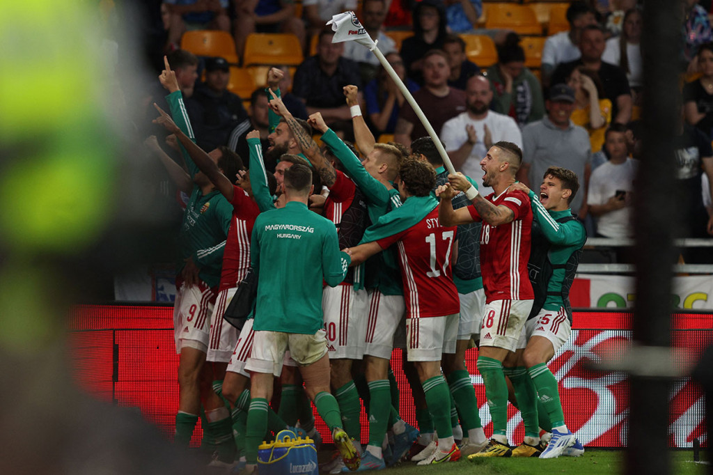 Dua menit sebelum berakhirnya waktu normal, Hungaria memantapkan kemenangan mereka lewat gol keempat yang dibuat oleh Daniel Gazdag. 