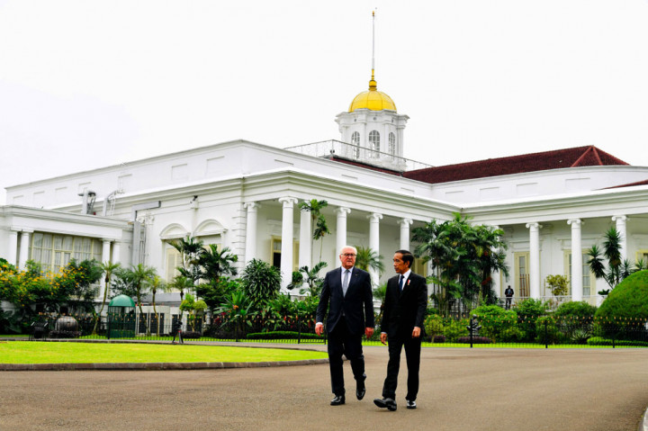 Sementara itu kunjungan kenegaraan Presiden Republik Federal Jerman tersebut berlangsung dalam rangka peringatan 70 tahun hubungan diplomatik Indonesia Jerman yang terbentuk sejak 1952.