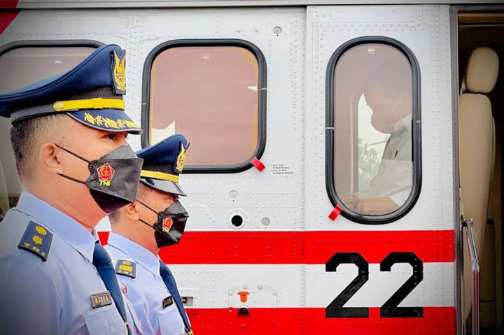  Presiden dan rombongan lepas landas dengan menggunakan helikopter Super Puma TNI AU dari Pangkalan TNI AU Atang Sendjaja, Kabupaten Bogor, sekitar pukul 07.00 WIB.