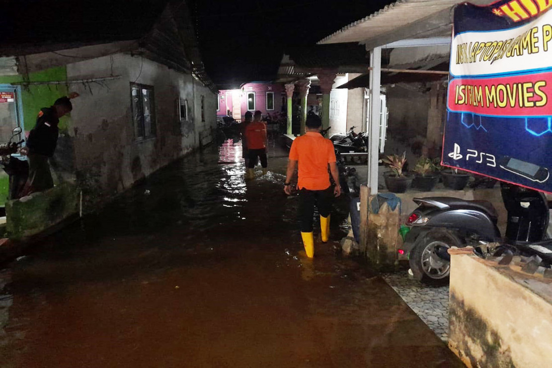 Ratusan Rumah Di Pulau Bangka Terendam Banjir Rob Medcom Id