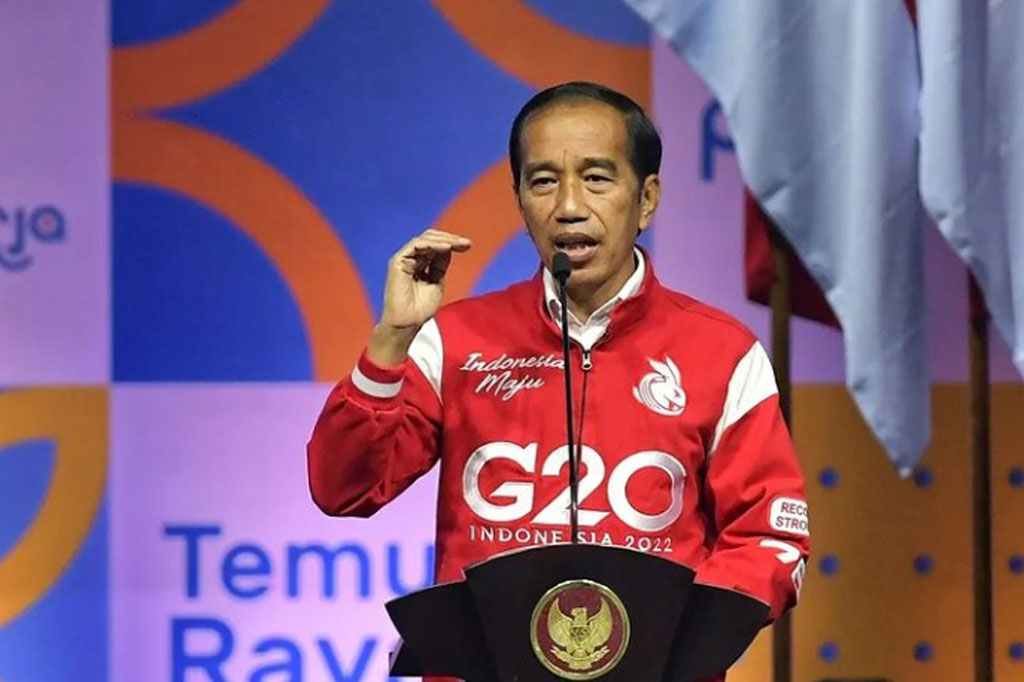 Sementara itu dalam sambutannya, Jokowi mengajak Alumni Kartu Prakerja untuk ikut berperan aktif menjaga produktivitas bangsa di tengah ancaman segala situasi ketidakpastian global.