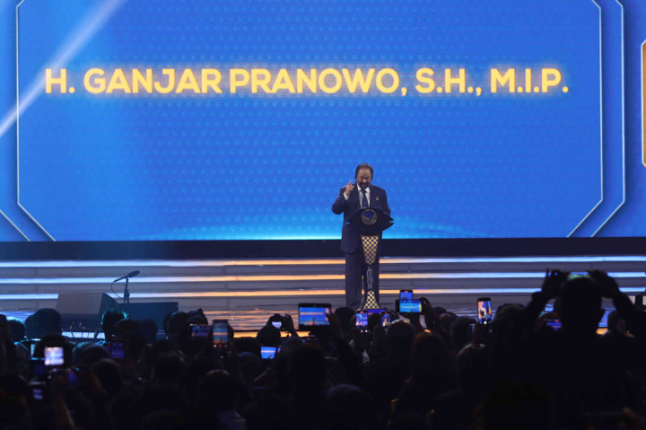 Menurut dia, dari tiga nama itu hanya satu akan ditetapkan sebagai bakal capres dari NasDem.