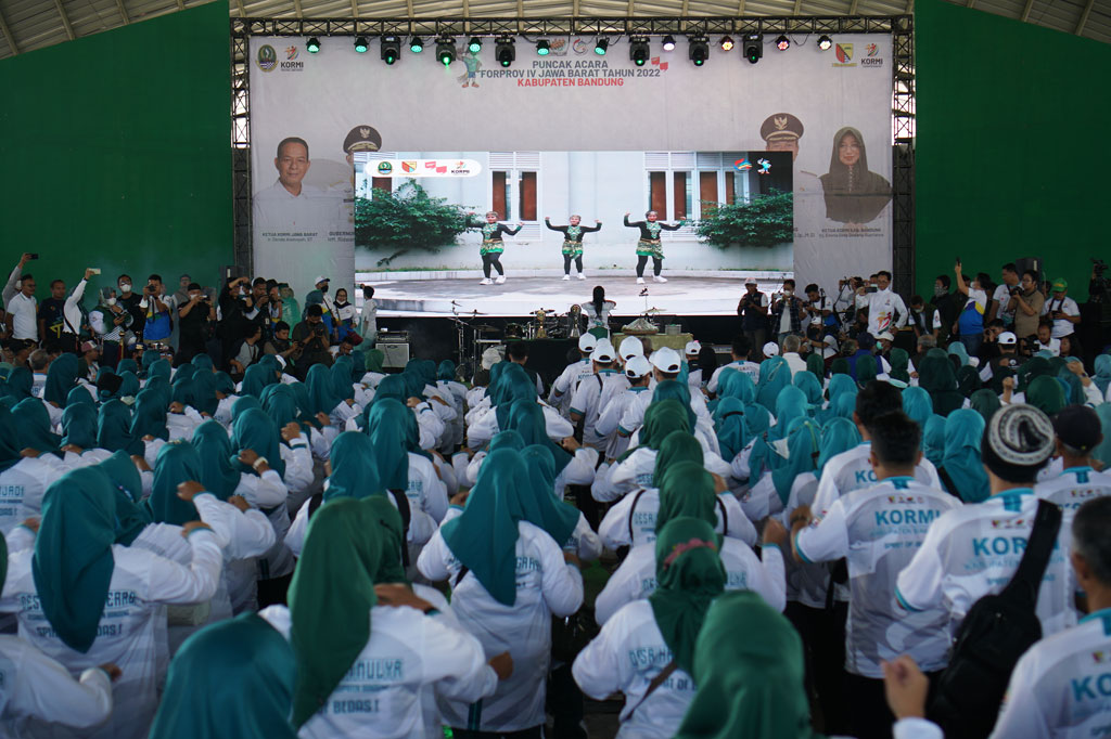 Senam Hybrid Kabupaten Bandung Peroleh Rekor Muri - Medcom.id