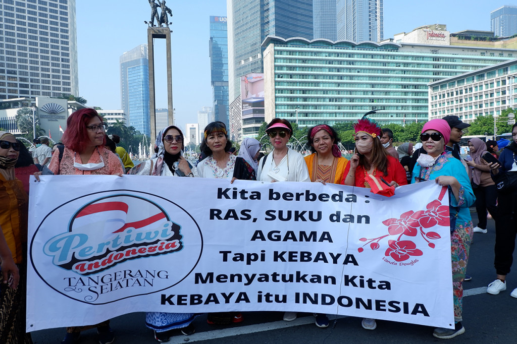 Acara bertajuk 'Perempuan Berkebaya Indonesia' diselenggarakan oleh Komunitas Perempuan Berkebaya Indonesia (PBI) dan Pertiwi Indonesia dalam mendukung pendaftaran kebaya sebagai warisan budaya dunia dari Indonesia ke Unesco yang saat ini masih dalam proses.