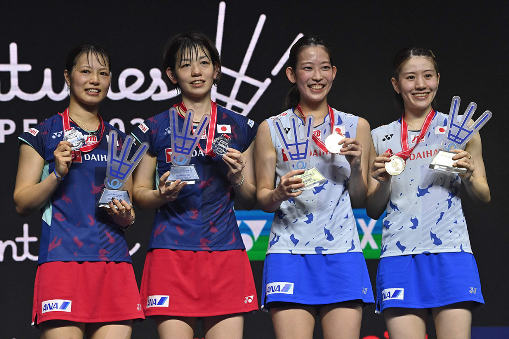 Nami Matsuyama/Chiharu Shida menang lewat rubber game melawan Yuki Fukushima/Sayaka Hirota pada laga puncak turnamen kategori BWF World Tour Super 1000 tersebut.