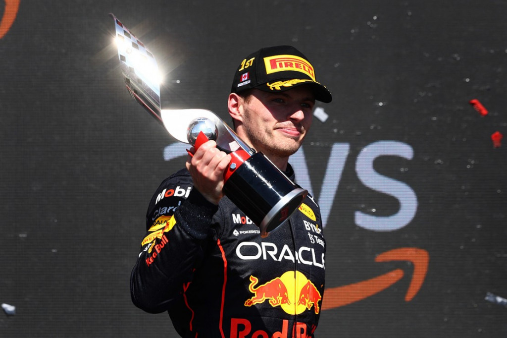 Pembalap tim Red Bull Max Verstappen Max Verstappen memenangi Formula 1 GP Kanada 2022. Kemenangan ini sekaligus merayakan balapan ke-150 dalam kariernya itu dengan keunggulan 46 poin di puncak klasemen.