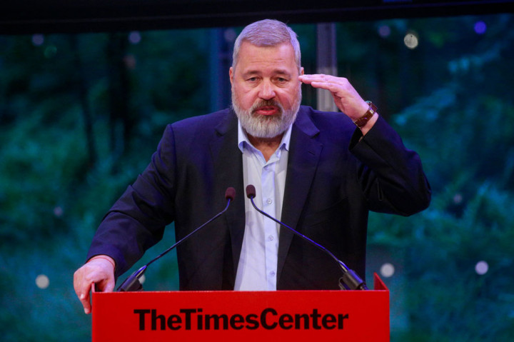 Medali itu laku terjual dengan harga USD103,5 juta (Rp1,53 triliun) pada lelang yang digelar bertepatan dengan Hari Pengungsi Sedunia, Senin, 20 Juni 2022 waktu setempat.