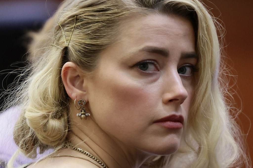 Amber Heard dianggap memenuhi kriteria rumus 