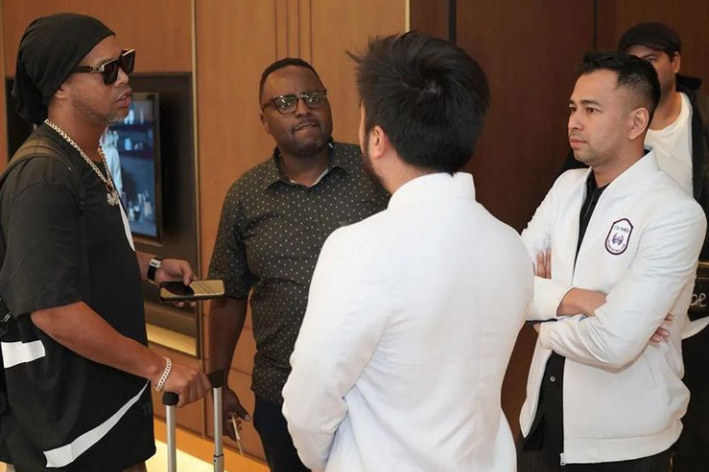 Pada kesempatan tersebut, Ronaldinho akan memperkuat RANS Nusantara FC untuk menghadapi Persik Kediri, lalu berhadapan dengan Arema FC.