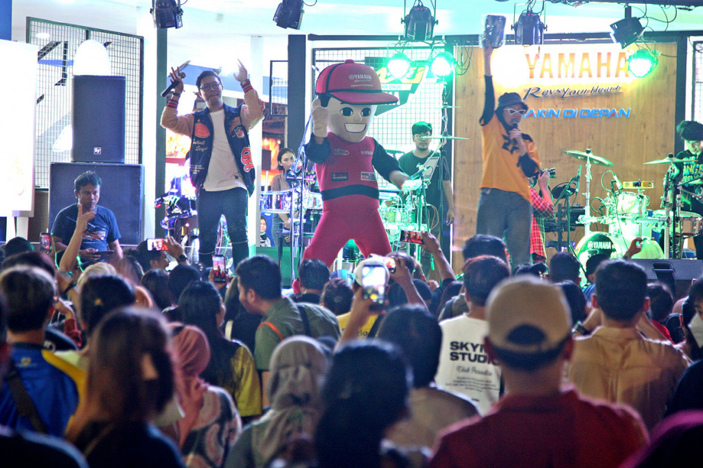 Dalam rangkaian acara PRJ Kemayoran atau Jakarta Fair 2022 menampilkan pameran tersebar hingga konser musik dari berbagai musisi ternama Indonesia.